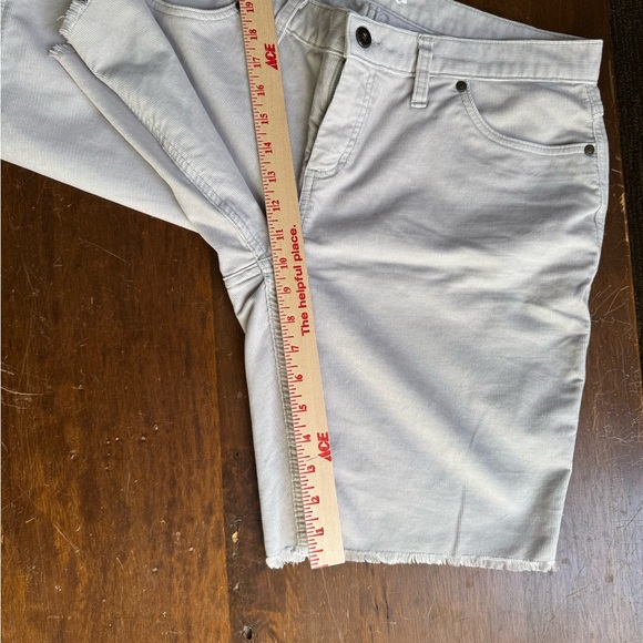 Carve Designs Oahu 10” Short - Quarry, Size 8 - Picture 11 of 12